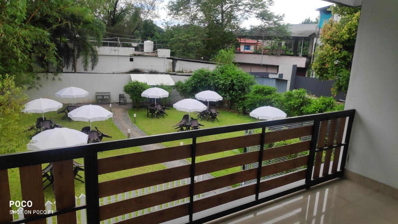 Emperor-Hotel Rachana Continental Pvt Ltd Kizhake Chalakudi Luaran gambar