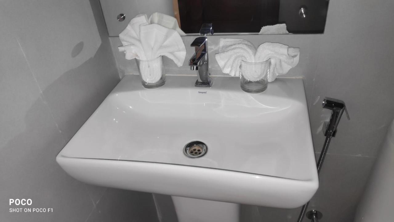 Emperor-Hotel Rachana Continental Pvt Ltd Kizhake Chalakudi Luaran gambar